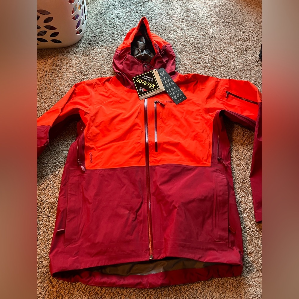 Men’s Norrona Lofoton jacket , Brand new with Tags Never used ,
